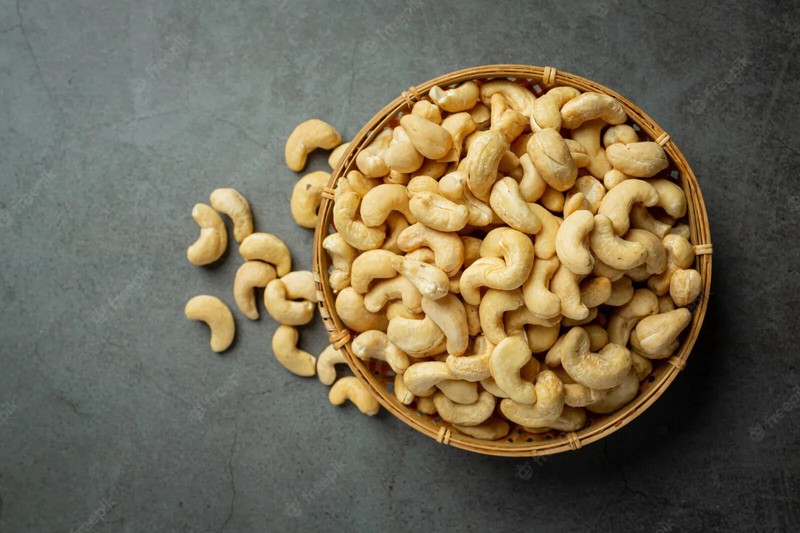 Fresh Cashew Nuts Whole Premium Quality Pure Ceylon Grade A Natural Taste gallery