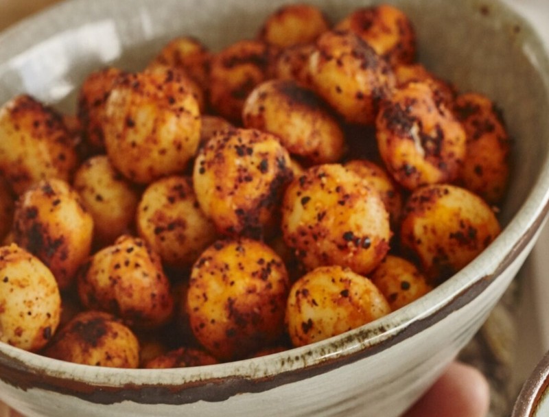 SPICY TAMARIN ROASTED WHOLE MACADAMIAS-BULK VALUE BAG LIMITED TIME PICK YOURS!!