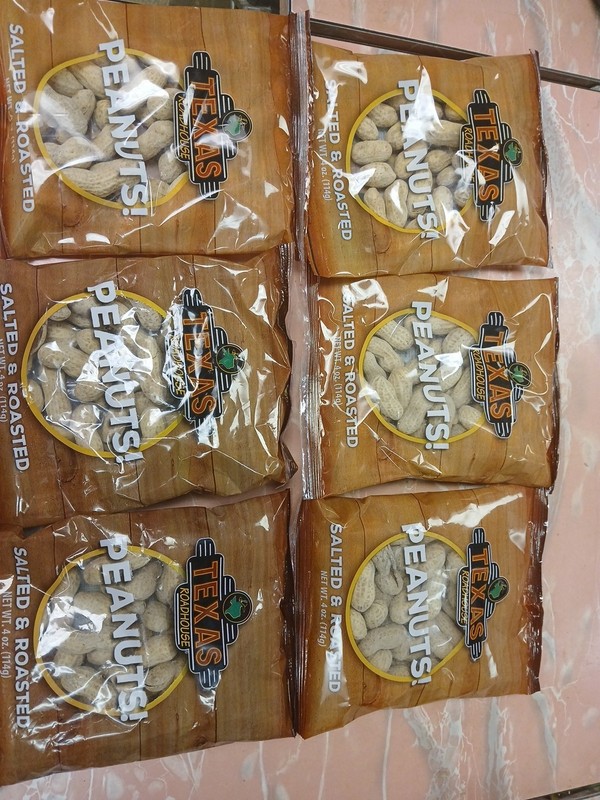 LOT OF 6 – TEXAS ROADHOUSE Salted & Roasted Peanuts (4oz Bags)