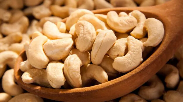 Srinlanka Natural Best grade Standard Raw Cashew Nut 500g bulk whole Split gallery