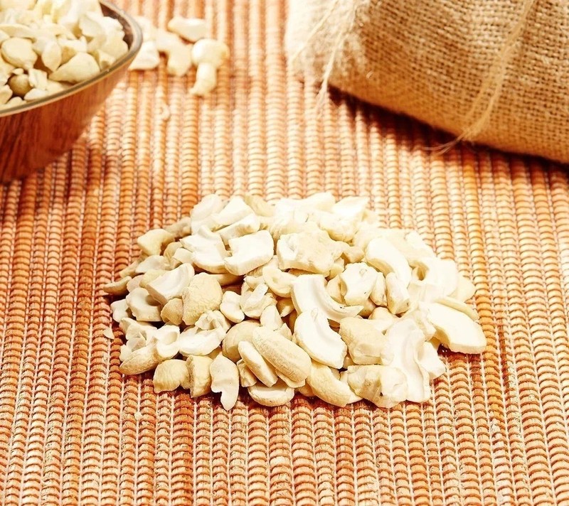 Carnival California Roasted and Salted Pistachio 250g gallery