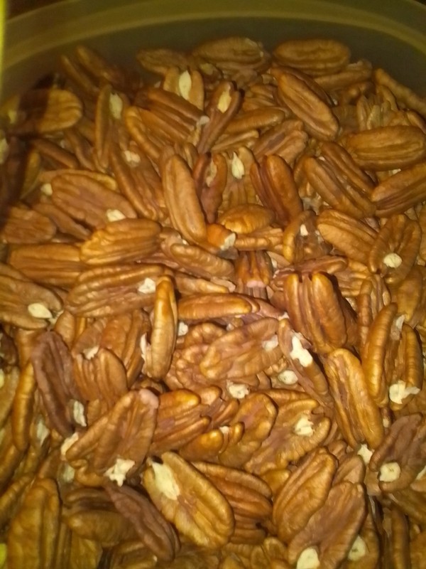 Paper Shell Pecans, Shelled