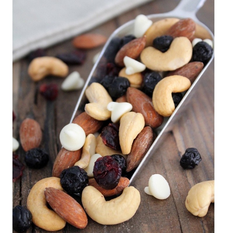 WildRoots Coastal Berry Trail Mix 26 Oz Bag EXP 10/2026 gallery