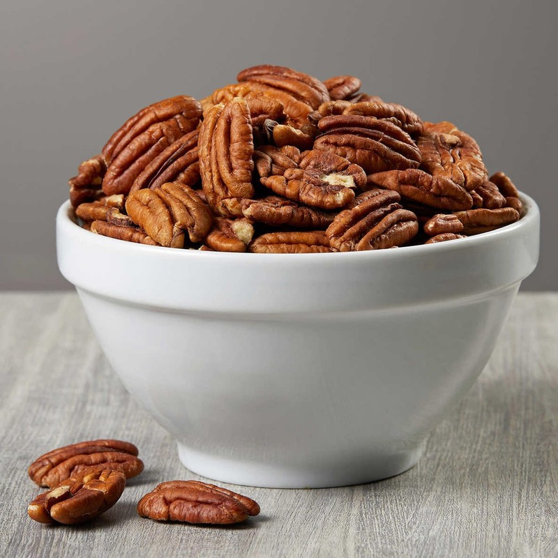 Kirkland Signature Pecan Halves, 2 Pounds gallery