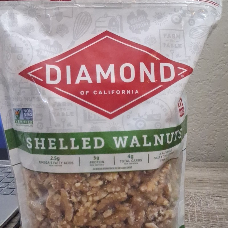 Diamond of California Shelled Walnuts 32 oz Bag Non-GMO Project Verified