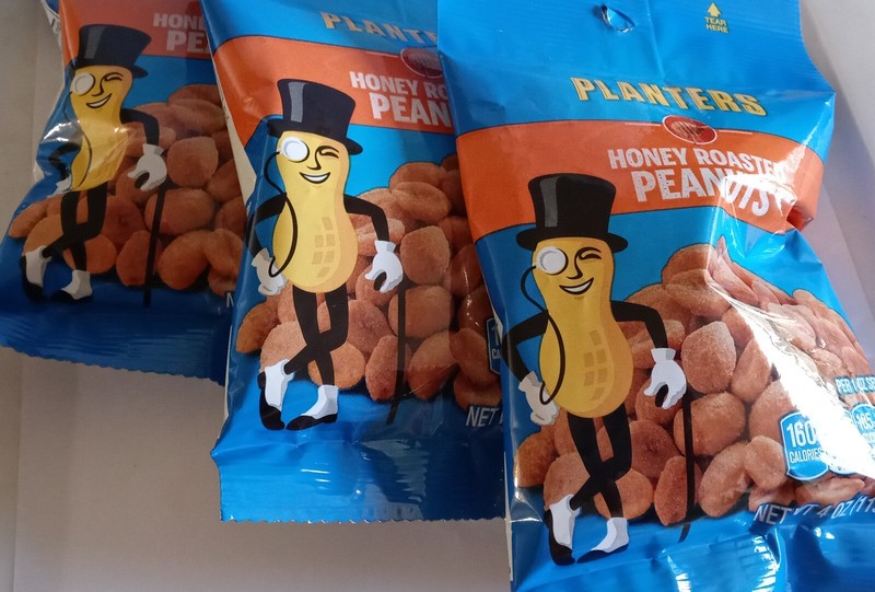 PLANTERS HONEY ROASTED PEANUTS!/THREE 160 CALORIE PACKS 4 OZ BAGS/12 OZ TOTAL!!!