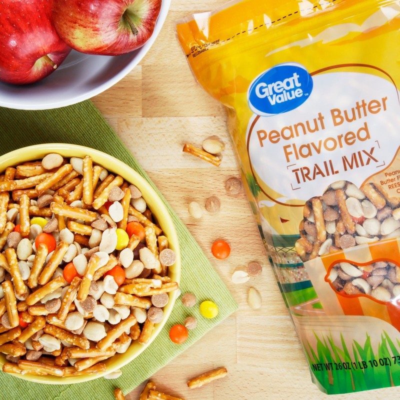 Great Value Peanut Butter Flavored Trail Mix Made with Reese's Pieces, 26 oz gallery