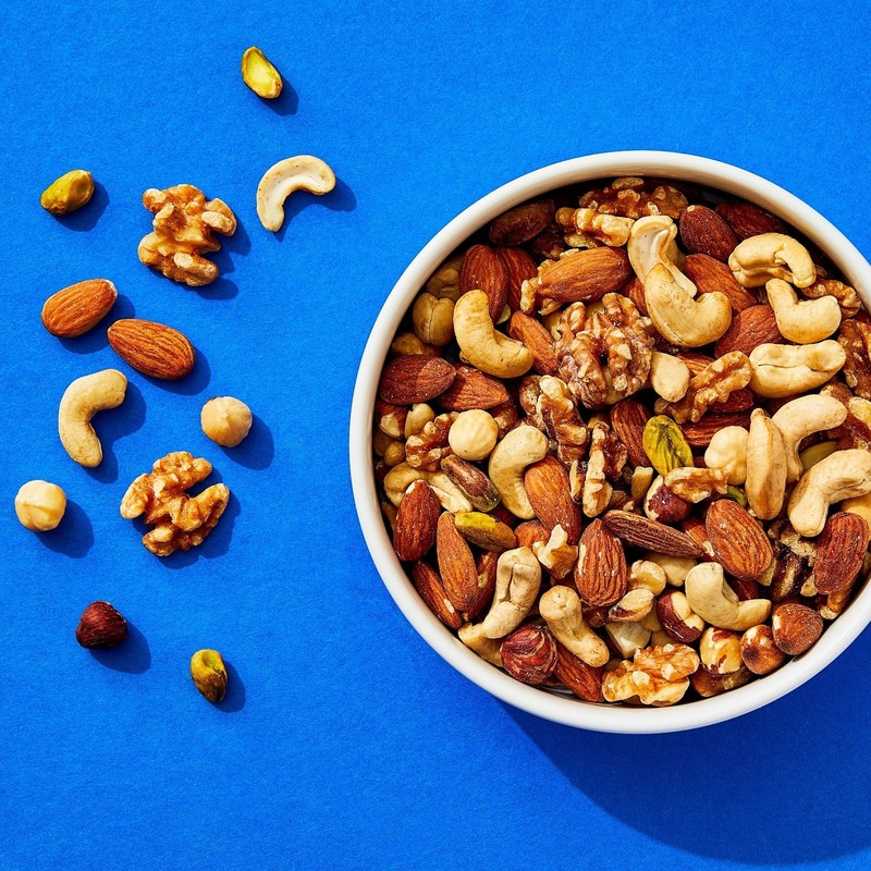 BetterGoods Raw Mixed Nuts (10 oz) gallery