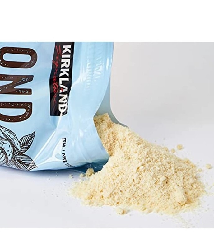 Kirkland Signature Almond Flour 3 LB gallery