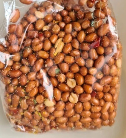 Crispy roasted peanuts with salt and chili, a secret recipe passed gallery