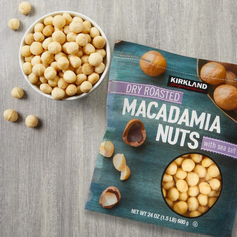 Kirkland Signature Dry Roasted Macadamia Nuts 1.5 lb Snack Bulk Jar gallery