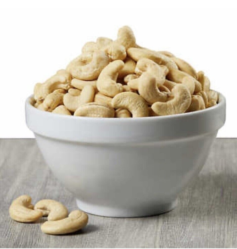 Kirkland Signature Organic Whole Cashews, Unsalted, Unroasted, 2.5 lbs Dry Nuts gallery