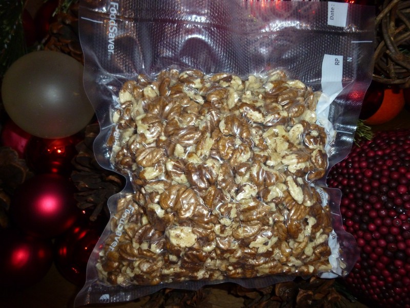 Ohio Organic shag bark hickory nuts 1# shelled