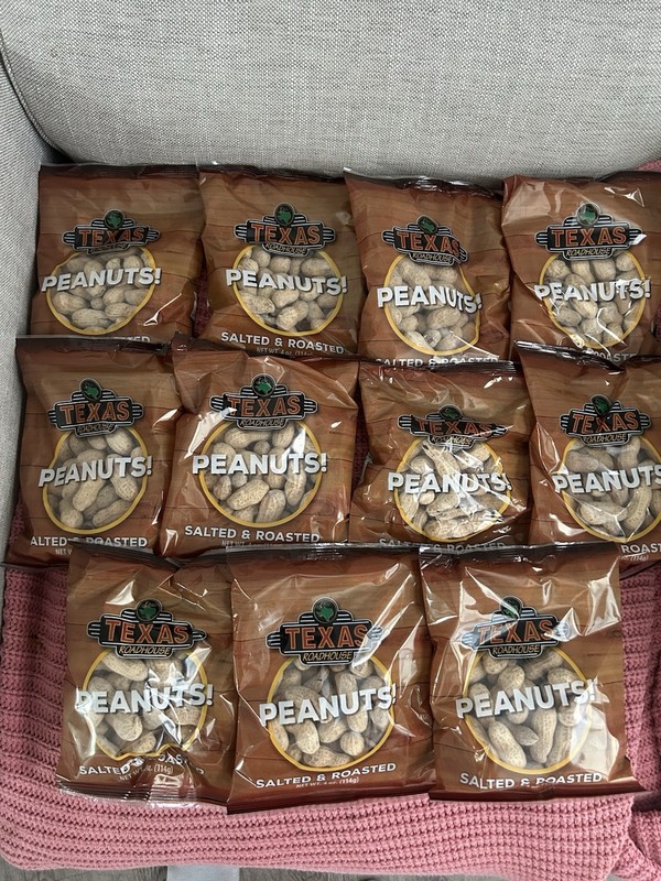 Lot Of 11 TEXAS ROADHOUSE Salted and Roasted Peanuts 4(oz) Brand New