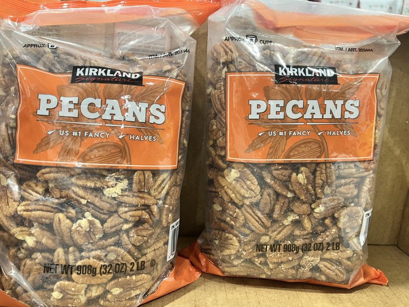 2 Packs Kirkland Signature Pecan Halves 32 oz Each Pack, Total 4 lbs