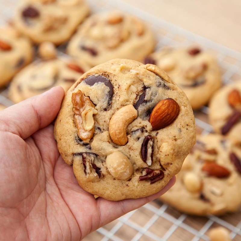 Delicious 8 Oz Gluten-Free Roasted Salted Cashews - Perfect Snack for All Ages gallery