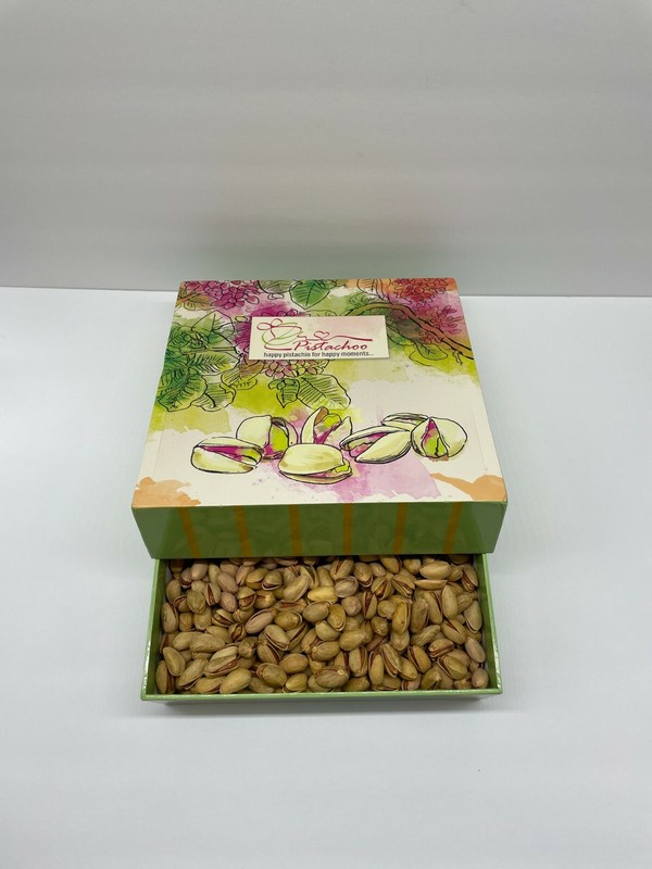 Pistachio gift box gallery