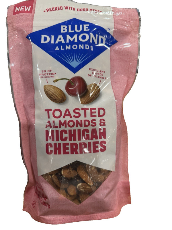 Blue Diamond Toasted Almonds & Michigan Cherries, 20 oz