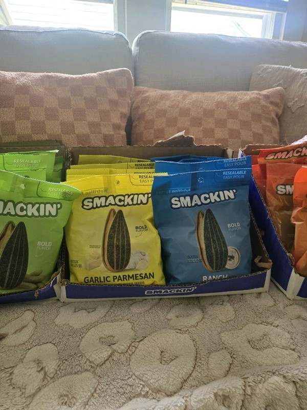Smackin sunflower seeds 4oz bags