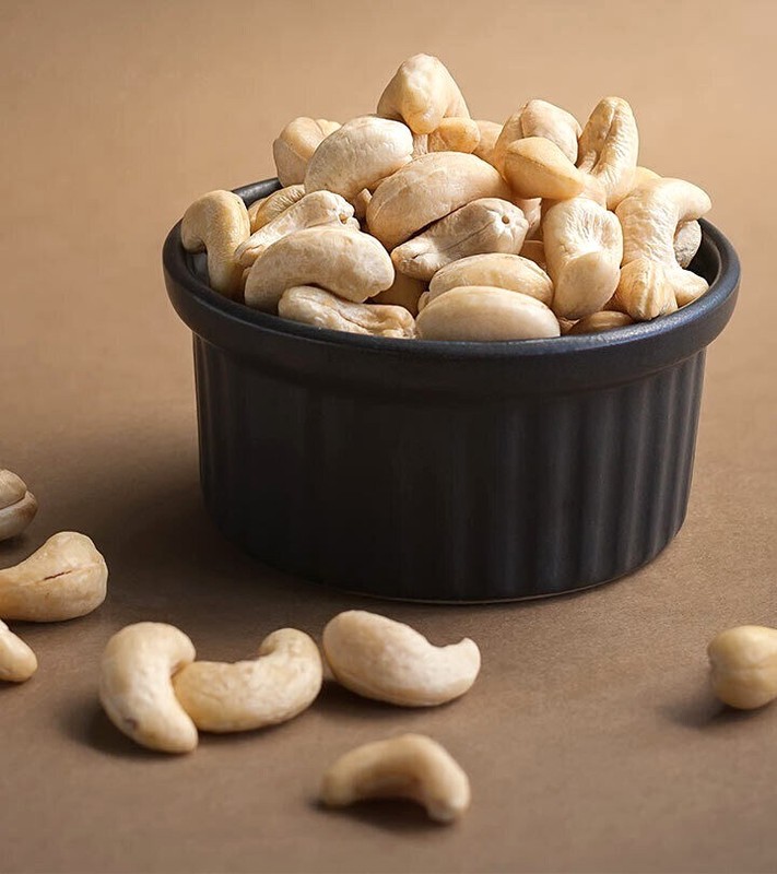 Organic Cashews - Premium Quality Roasted Salted and Unsalted Whole Cashew gallery