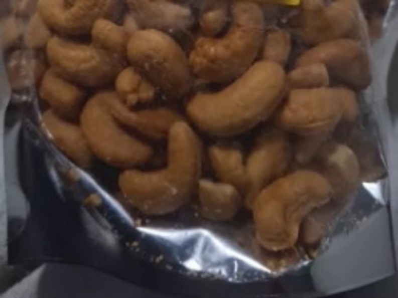 Grade A Jumbo Cashew Nuts, roasted gallery