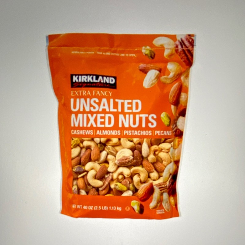 Kirkland Signature Extra Fancy Unsalted Mixed Nuts Cashews Almonds Pecans 2.5 l…
