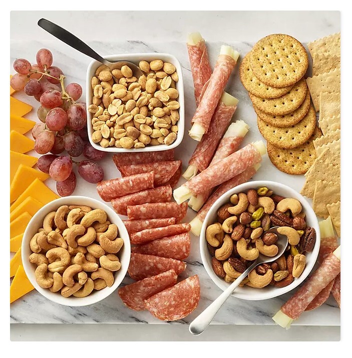 Member's Mark Roasted Whole Cashews with/without Sea Salt (33 oz.) gallery