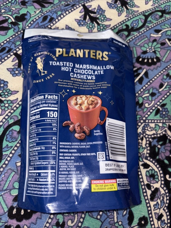 PLANTERS Toasted Marshmallow Hot Chocolate Cashews 5.5 Oz Snack Mix gallery