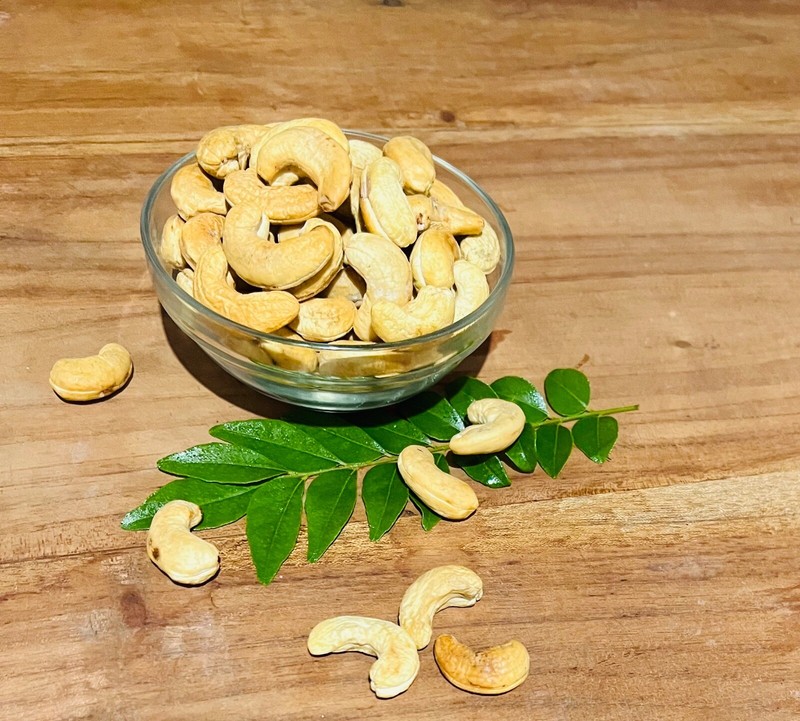 Premium Quality Roasted Cashew Nuts Whole
