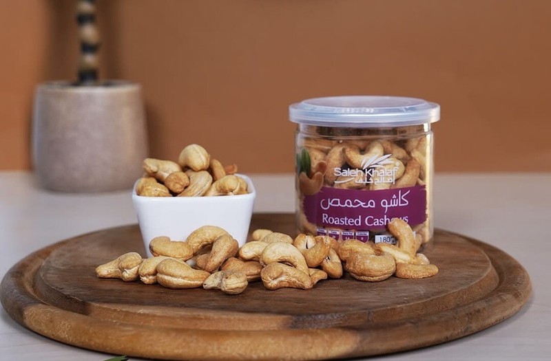 180 GR. OF ROASTED CASHEWS TASTY YUMMY DELICIOUS