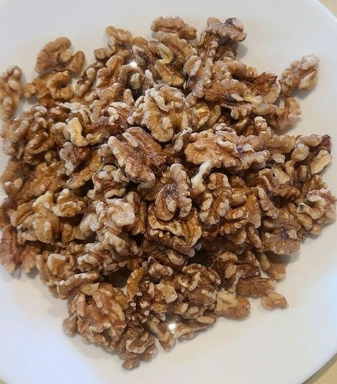 Fresh Raw Walnuts – 1/4-lb package – Free Shipping