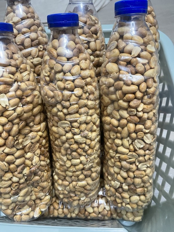 Roasted Nigeria groundnut/peanut, crunchy and tasty/1 Bottle gallery