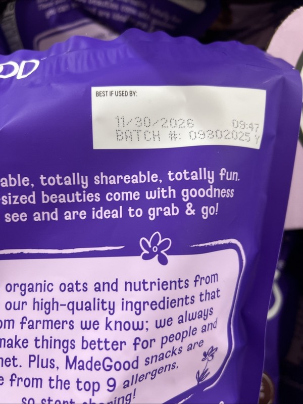 New Made Good Organic Granola Minis - Variety Pack 0.85 oz 24 Count EXP 11/2026 gallery