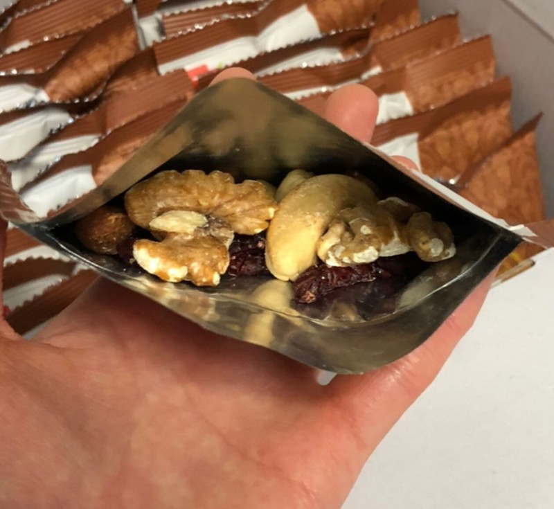 20g x 100 mouthfuls of Nature nuts baked twice in the oven with national dogs 견과 gallery