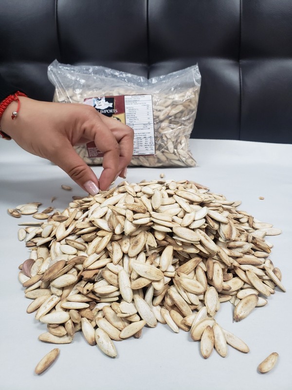 1 LB TOASTED PUMPKIN SEEDS W/GARLIC AND SALT FROM OAXACA gallery