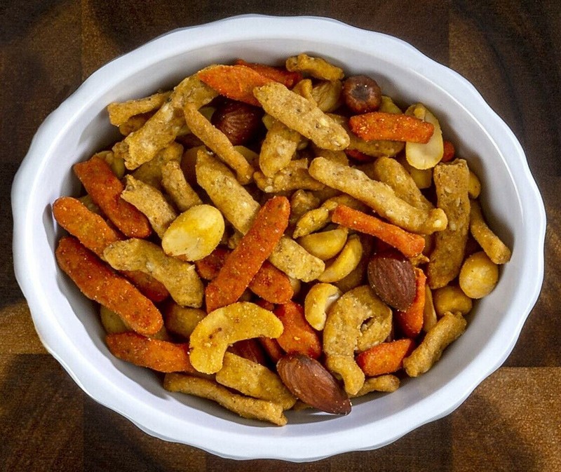 Southern Style Nuts Gourmet Deluxe Hunter Mix (select size below) gallery