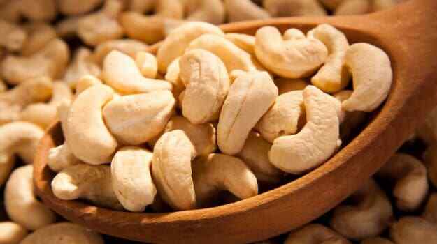 Organic Cashews - Premium Quality Roasted Salted and Unsalted Whole Cashew gallery