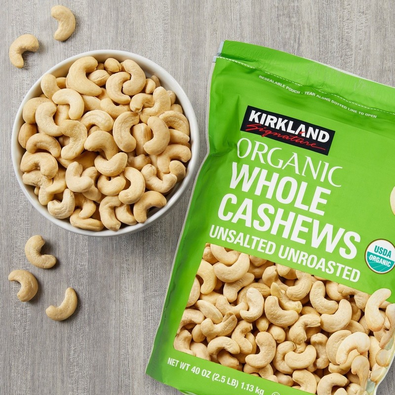 Kirkland Organic Whole Cashews Unsalted Unroasted 2.5 lb USDA 40 Oz EXP 10/2026 gallery