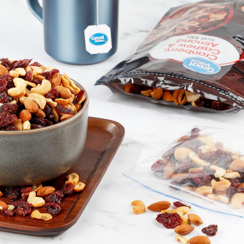 Great Value Cranberry Cashew & Almond Trail Mix, 24 oz gallery