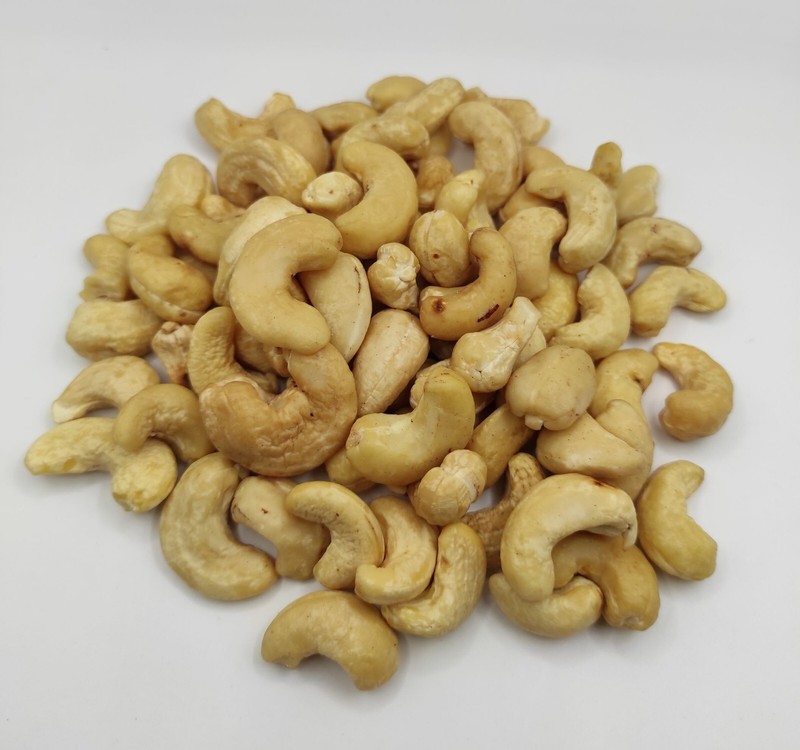 Raw Unsalted Cashews - 220 g (7.8 oz) - 1.95 kg (68.8 oz) - Class A gallery