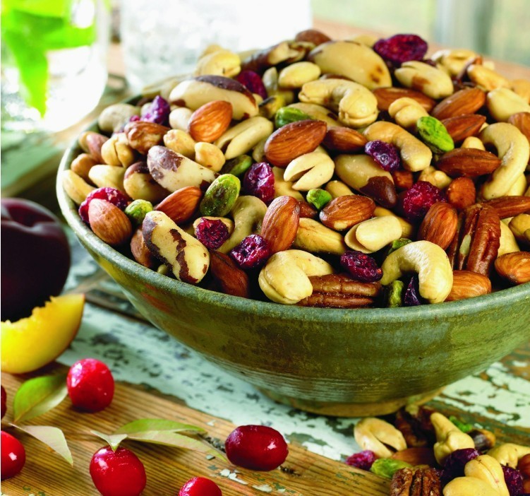 Virginia Diner, Classic Cranberry Nut Mix, 9 oz gallery