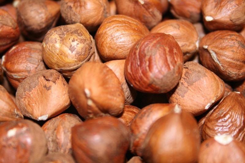 HAZELNUTS (FILBERTS) RAW UNSALTED, 2LBS