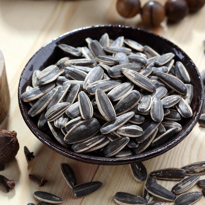 Chacha Sunflower Seeds Roasted Salted Cooked w/ Shell 5*Spice Flavor 10 Oz gallery