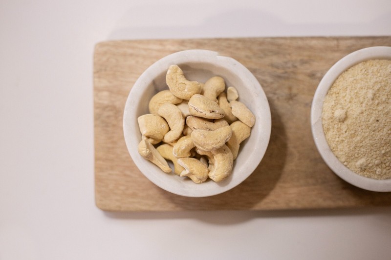 RAW ORGANIC CASHEW WHOLES -5 LB by beyond (Organic, Non-GMO, Fairtrade, gallery