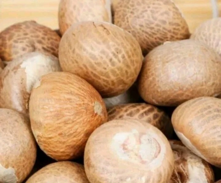 Cut Dried Areca Nut - Betel Nut- Karunka- Pure Ceylon 100% High Quality 100Gr gallery