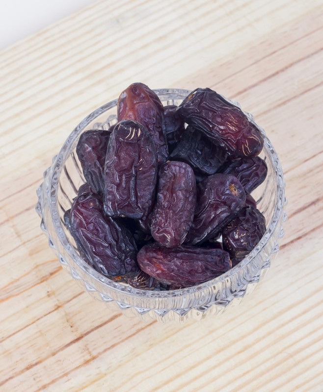 Markstor Safavi Dates 1kg | Pack 2 | Premium Large Saudi Khajoor | Healthy Snack gallery