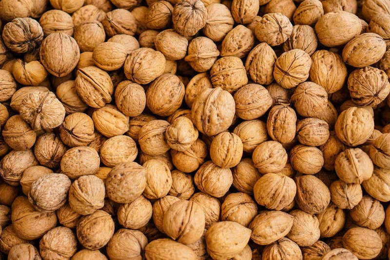 Fresh Shelled Walnuts: Premium Quality Shelled Walnuts 1000 Gram (1 KG) gallery