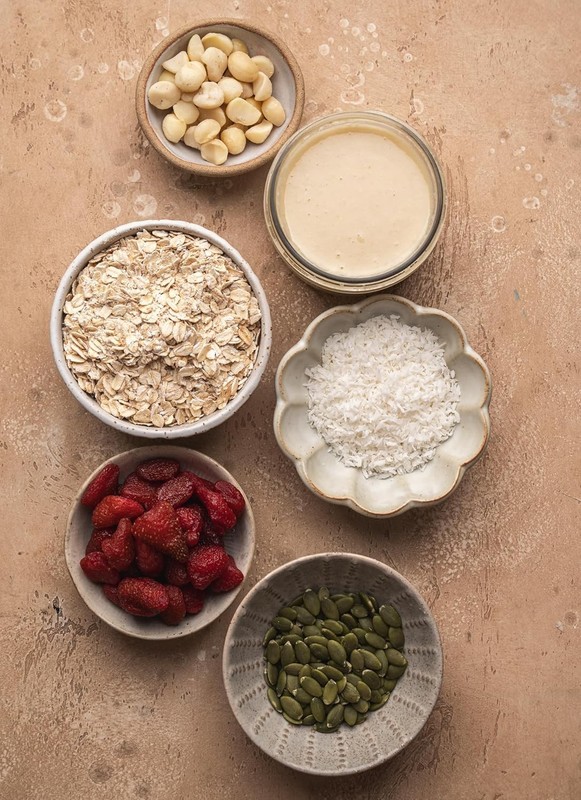 Macadamia Nuts Raw Unsalted Medium Pieces 2.2 lb Gluten-Free gallery