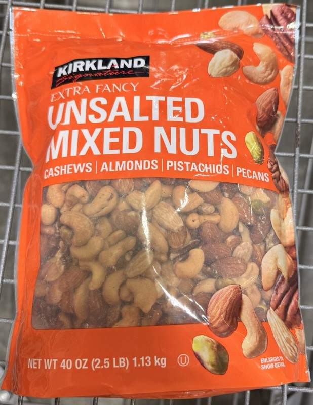 Kirkland Signature Extra Fancy Unsalted Mixed Nuts 40 Oz (2.5 Lb) EXP 02/2027