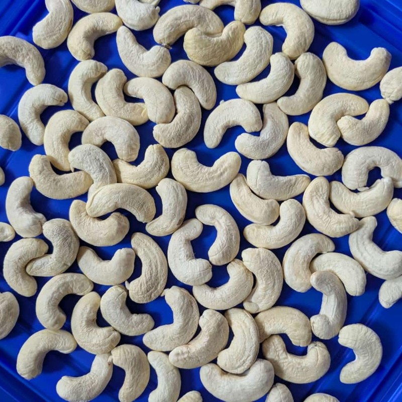 Lila Dry Fruits Cashews 250g| Unsalted Kaju Healthy Dry Fruits Diwali Gift gallery